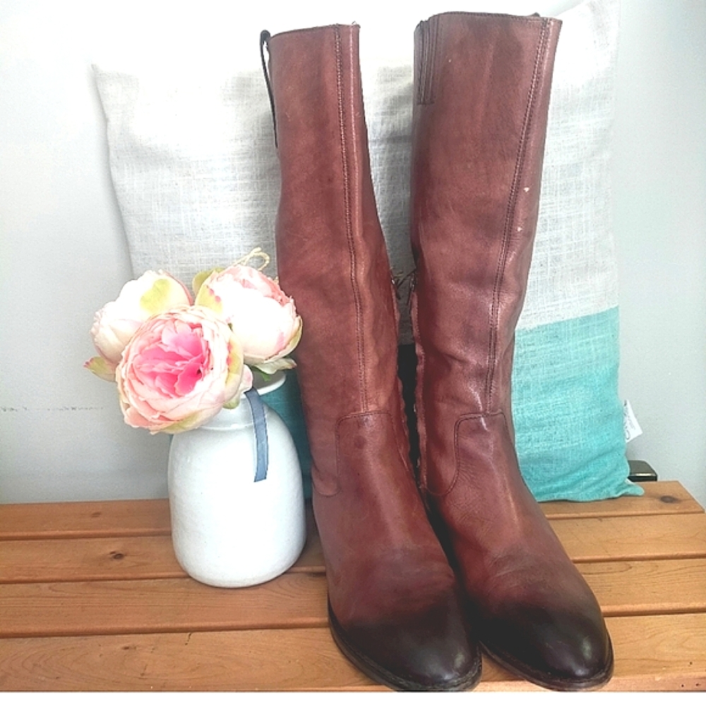 Arturo Chiang tall boots size 9.5 Brown Leather Knee High 1" Heel